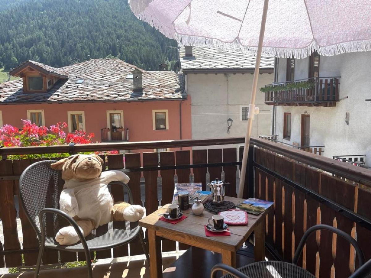 Maison Julie-Lungo La Via Francigena Etroubles Bagian luar foto